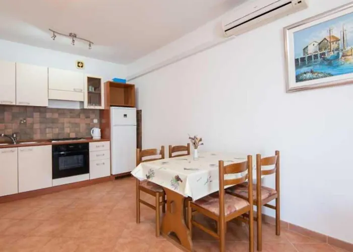 Daire Spacious And Cozy Seafront *