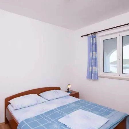 Spacious And Cozy Seafront *