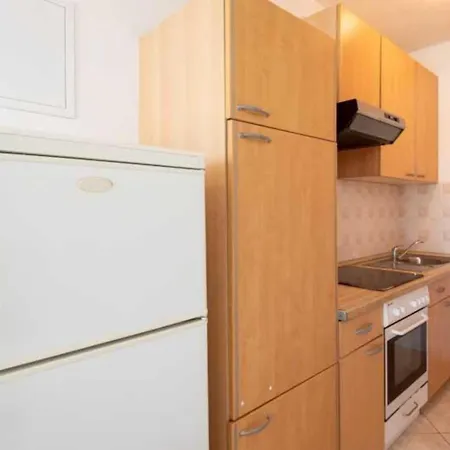 Apartment Spacious And Cozy Seafront *