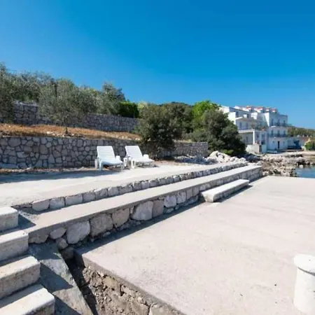 Apartment Spacious And Cozy Seafront *